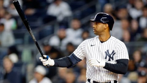 Aaron Hicks firma con Orioles y será rival de los Yankees