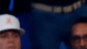 Bad Bunny celebra tras derrotar a Damian Priest en Puerto Rico.