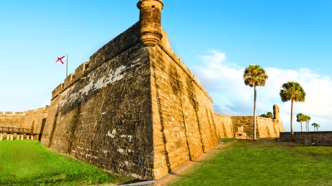 El Castillo de San Marcos, finalizado en 1695, es la edificación más antigua de la ciudad. Foto: Viajastaugustine.com