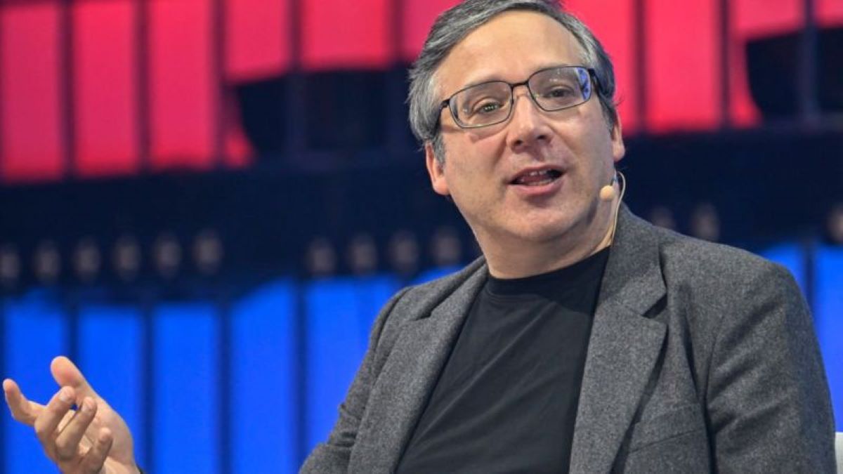 El profesor que fue llamado "loco y alarmista" por sus advertencias sobre la inteligencia artificial y que ha acertado en sus predicciones