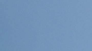 Sergio "Kun" Agüero festeja con el trofeo de la Premier League.