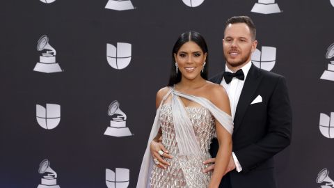 Francisca y Francesco Zampogna celebran su primer aniversario de bodas.