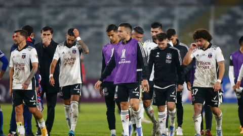 El entrenador del Colo Colo ha sido criticado por su decisión.