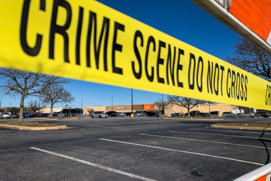 Tiroteo masivo en Nuevo México: sospechoso de matar a tres personas y herir a dos oficiales tenía 18 años, dice la policía