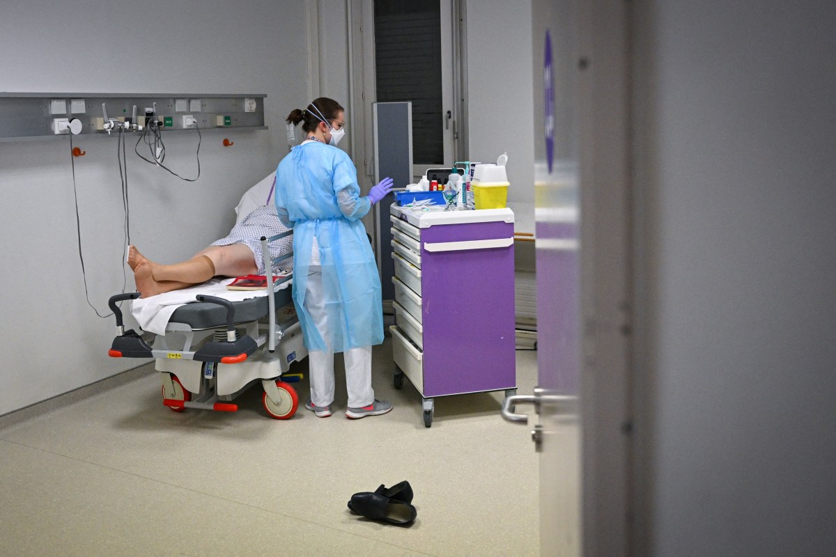 La falta de personal en los hospitales - El Diario NY