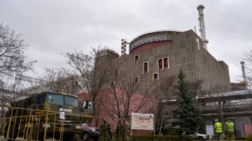 Una vista general a la planta de energía de Zaporizhzhia.