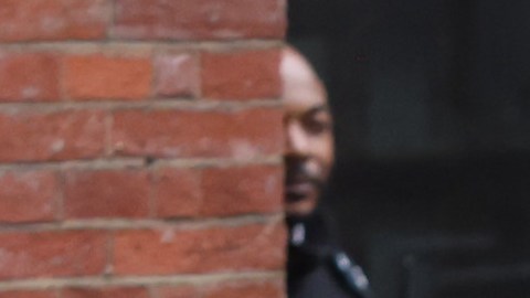 El príncipe Harry, duque de Sussex, deja las Cortes Reales de Justicia el 30 de marzo de 2023 en Londres.