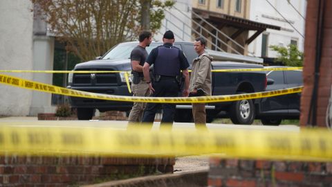 Tiroteo en Carolina del Sur durante el Día de los Caídos deja un muerto y cinco heridos