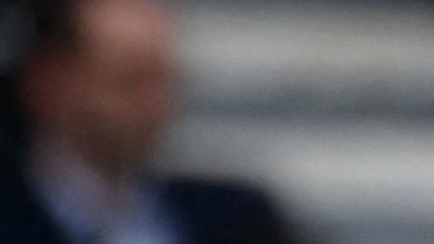 El delantero argentino del Paris Saint-Germain, Lionel Messi, reacciona durante el partido de fútbol de la L1 francesa entre el Paris Saint-Germain.