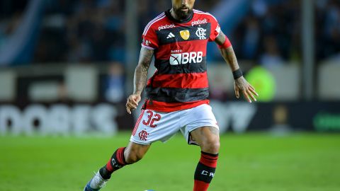 El futbolista chileno actualmente forma parte del Flamengo de Brasil.