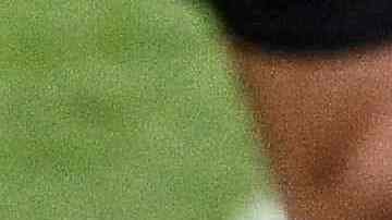 (De izquierda a derecha) El delantero francés Karim Benzema del Real Madrid, el centrocampista español del Real Madrid Dani Ceballos y el centrocampista croata del Real Madrid Luka Modric asisten a una sesión de entrenamiento en el estadio La Cartuja de Sevilla el 5 de mayo de 2023.