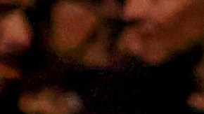 El pugilista recibió fuertes críticas al respecto a pesar de no ser el encargado de las banderas.