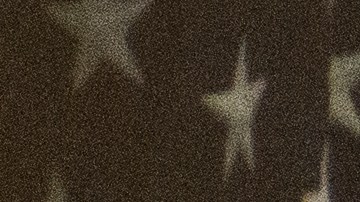 Ron DeSantis hablando en una reunión en Iowa.