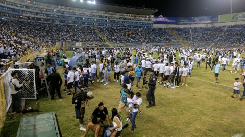 12 personas murieron en la tragedia del Estadio Cuscatlán.