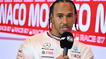 Lewis Hamilton habló sobre su permanencia en Mercedes.