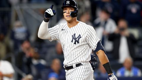 Aaron Judge celebra su segundo cuadrangular de la tarde ante Tampa Bay Rays.