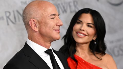 Jeff Bezos y Lauren Sanchez se comprometieron hace pocos días.