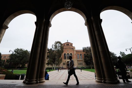 Revelan que Universidad de California no investigó acusaciones de acoso sexual