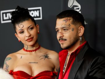 Christian Nodal decidió quitarse algunos tatuajes de su cara debido a que se convertirá en padre.