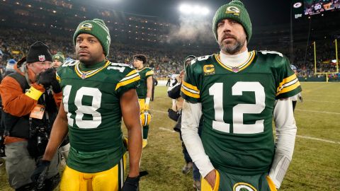 Aaron Rodgers junto a Randall Cobb.