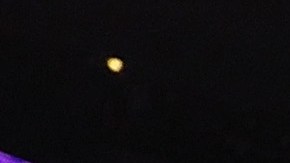 LeBron James  celebra con Bronny James luego de convertirse en el máximo anotador en la historia de la NBA.