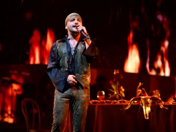 El cantante Christian Nodal en los próximos meses se convertirá en padre.