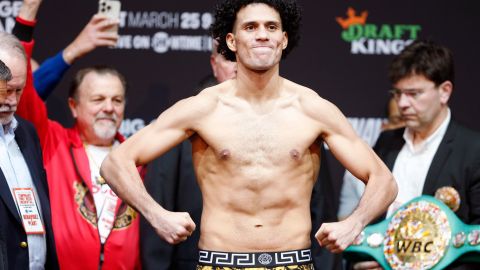 David Benavidez insiste en pelear con 'Canelo' Álvarez.