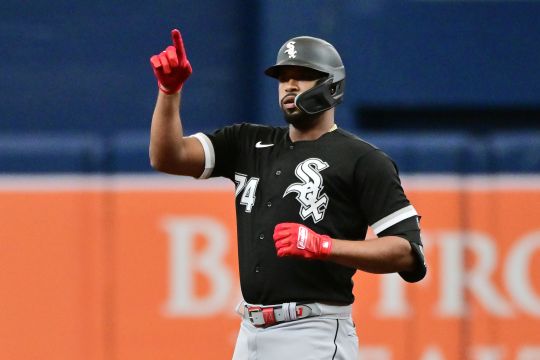 Chicago White Sox recibe positivas noticias: Eloy Jiménez podría regresar a los diamantes antes de lo esperado