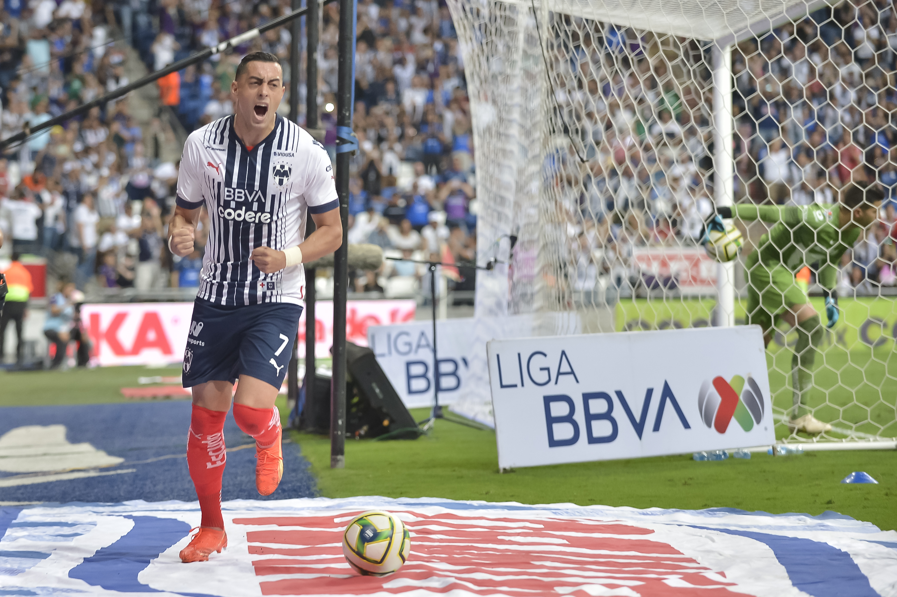 Quién es quién? Estas son las cifras de América y Monterrey de cara a la  final del futbol mexicano - El Diario NY