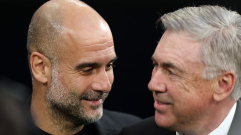 Pep Guardiola (I) y Carlo Ancelotti (D) se enfrentan por la Champions League.