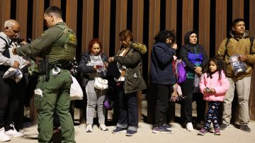 La vía para pedir asilo en Estados Unidos será por medio de la aplicación móvil CBP One.