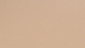 La dominicana Clarissa Molina presume los avances del gimnasio.