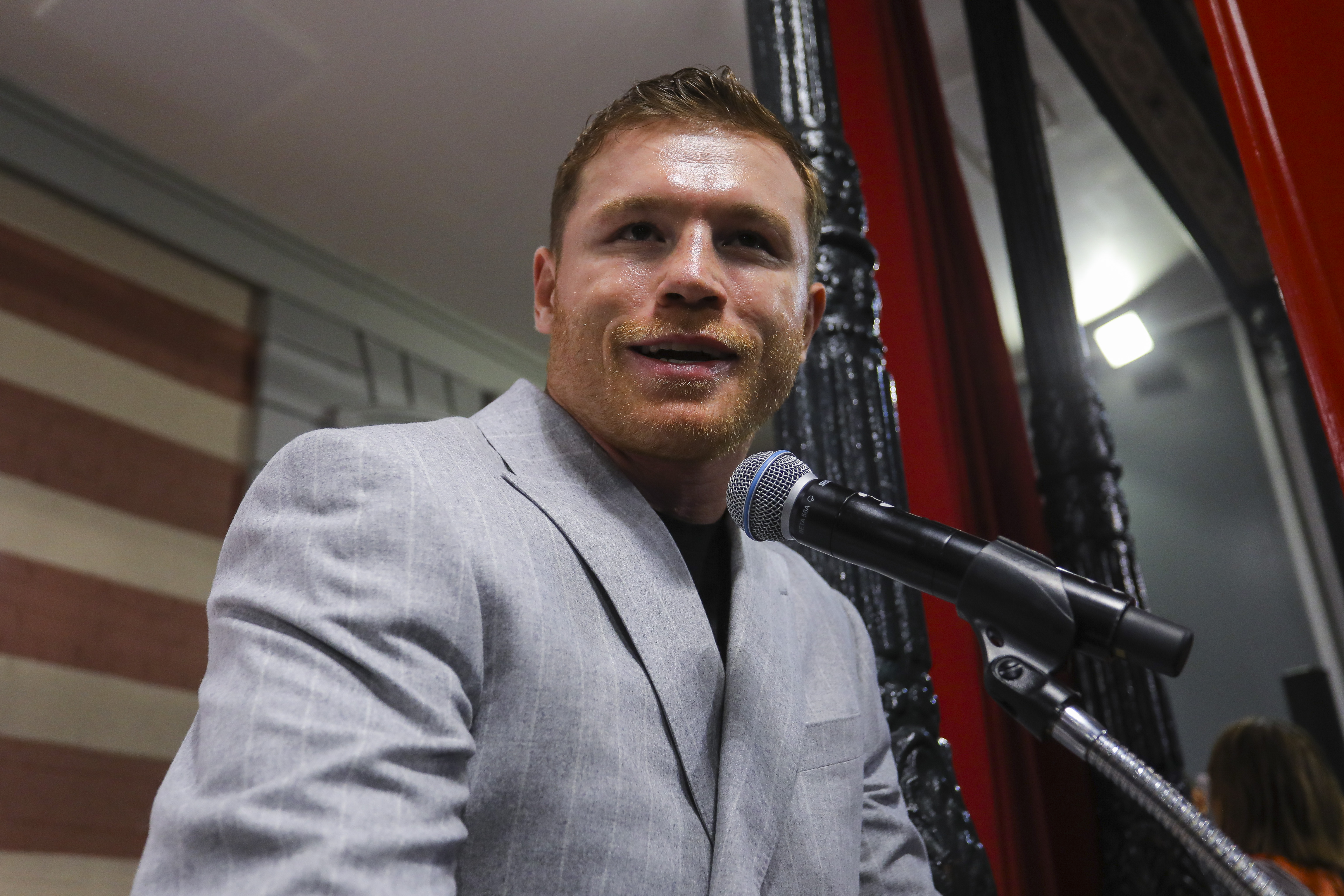 Canelo Álvarez Responde A Las Declaraciones De Conor McGregor Y Deja ...