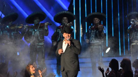 Juan Rivera es el hermano de Lupillo y Jenni Rivera.