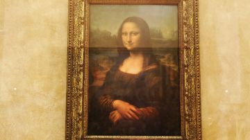 Cuadro de la Mona Lisa exhibido en Francia.