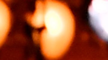 Cristiano Ronaldo (L) y Lionel Messi durante la gala de los premios The Best.