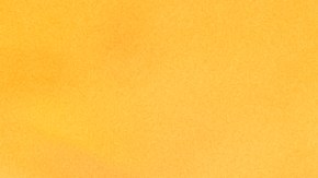 En la imagen aparecen Patricia Reyes Spíndola junto a Ariadne Díaz en "Más allá de ti".