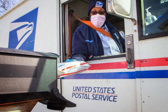 Servicio Postal de EE.UU. redobla esfuerzos para evitar robo de correo y fraudes postales