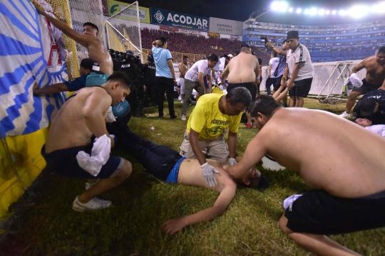 El Salvador: Lo ocurrido en el Estadio Cuscatlán es la mayor tragedia deportiva de la historia del país