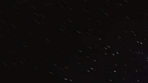 Revelan evidencia de rocas sedimentarias marinas en la superficie de Marte.