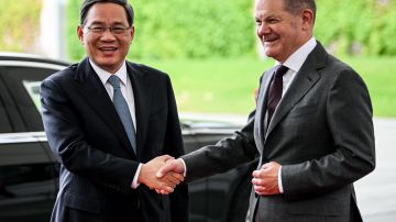 El primer ministro chino Li Qiang se reúne con el canciller, alemán Olaf Scholz