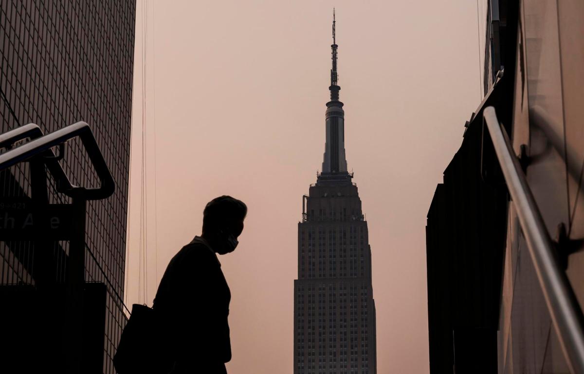 Empire State Building Elevator Incident: Panic as Seven People Trapped in Famous Skyscraper