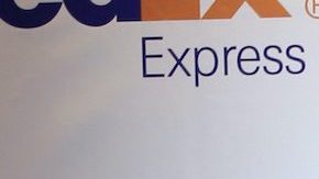 Carlos Adyan se ha comprometido con Carlos Quintanilla.