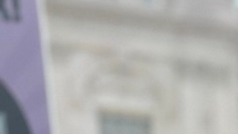 En una manifestación afuera de la Alcaldía, exigieron al mandatario la inclusión de $20 millones para guarderías y programas de educación temprana