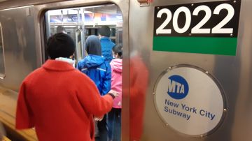 Pasajeros en el Metro de Nueva York.