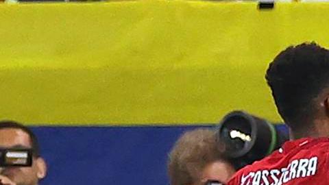Jugadores de Colombia festejan el segundo gol ante Alemania.