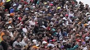 Max Verstappen cruzando la meta en el GP de Canadá.