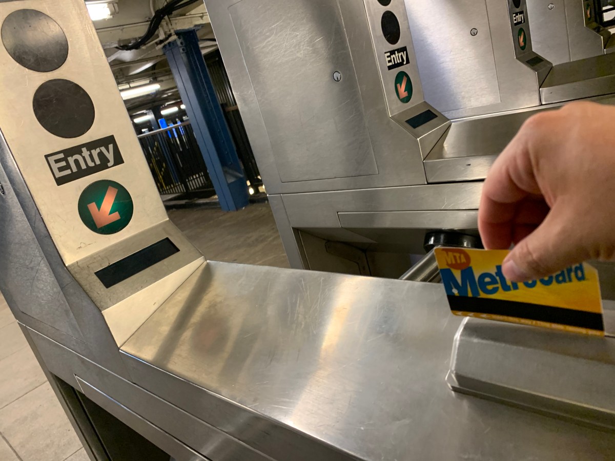 La MTA abre portal online para que usuarios del metro se pronuncien ...