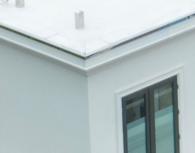 Las fotos muestran muebles y otras pertenencias dentro de bolsas negras/ Foto: Grosby Group.