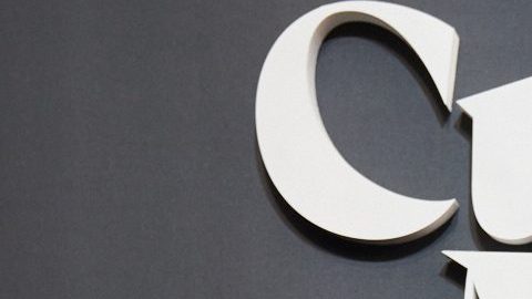 Nicole Wallace y Gabriel Guevara son los protagonistas de "Culpa Mía" de Prime Video.